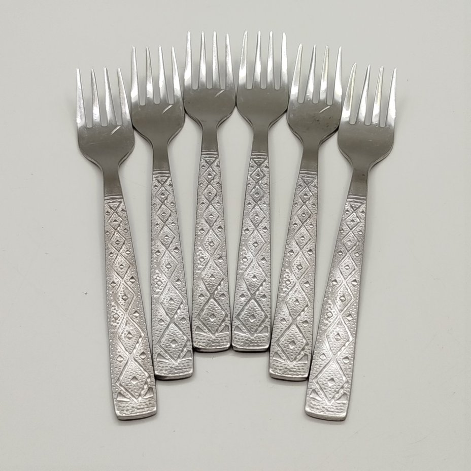Набор из шести вилок с геометрическим декором