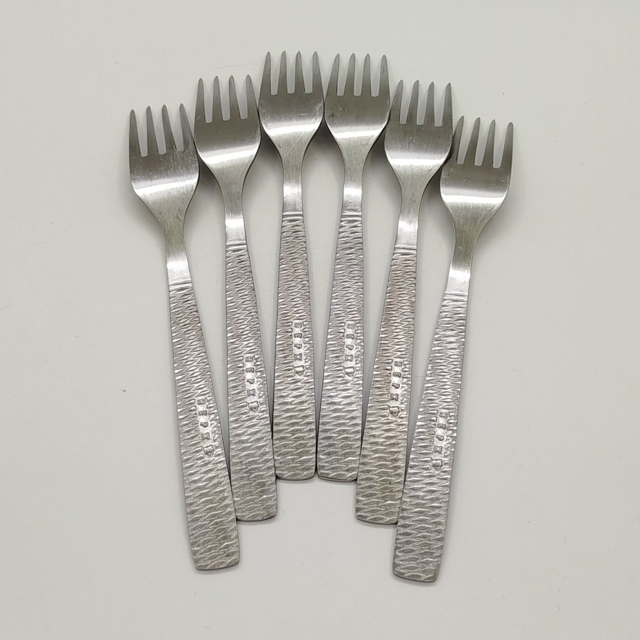 Набор из шести вилок с геометрическим декором