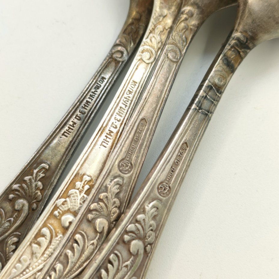 Набор из 4-х чайных ложек с растительным декором (в подборе), мНЦ (медь-никель-цинк), Кольчугинский завод цветных металлов, СССР, 1950-1990 гг.