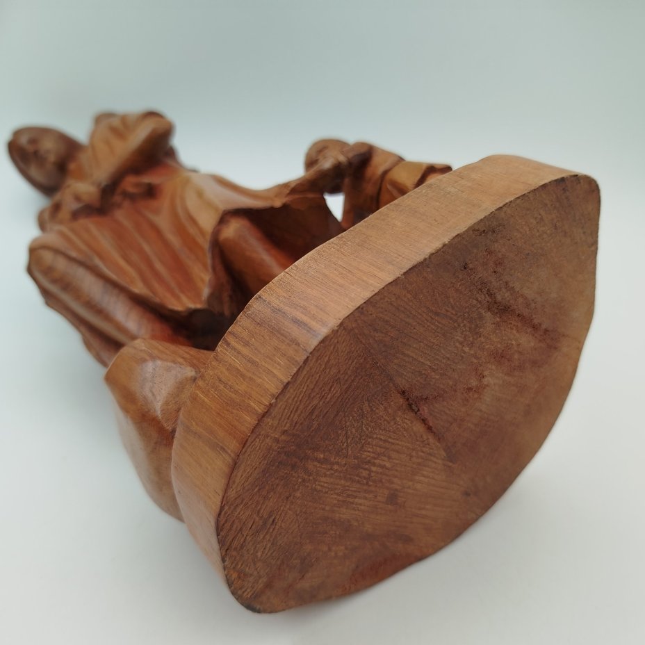 Статуэтка "Девушка с детьми", дерево, резьба, Мадагаскар, 1990-2010 гг.