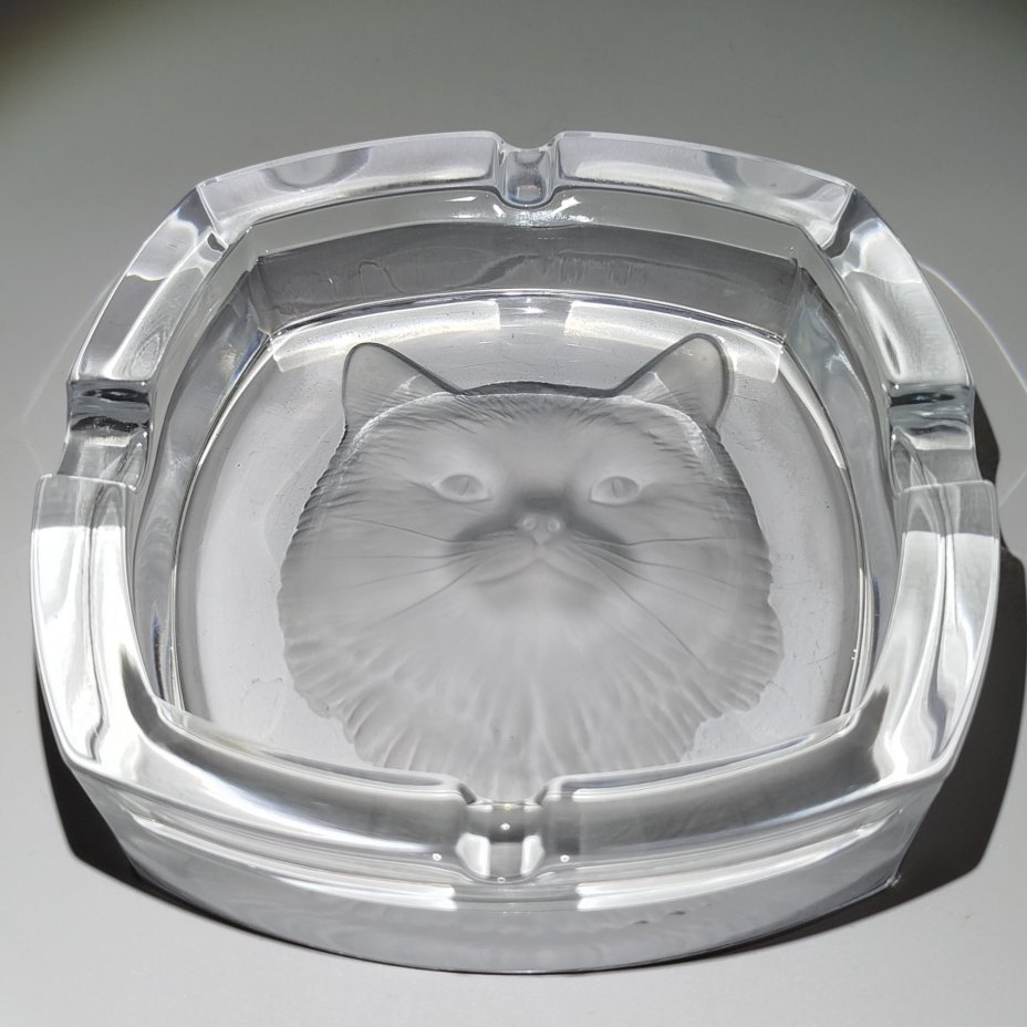 Пепельница с рельефным изображением кота, Cristal d`Arques