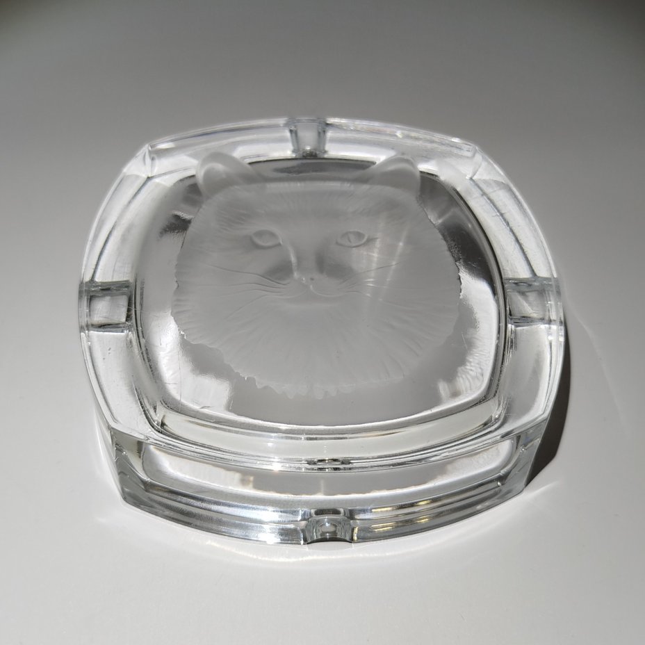 Пепельница с рельефным изображением кота, Cristal d`Arques