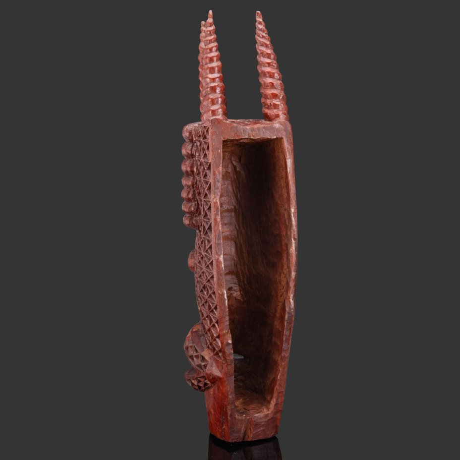 Маска африканская, настенная, красное дерево, Африка, 1970-2000 гг.