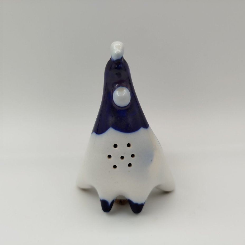 Солонка "Петух", скульптор М.Н. Мох, фарфор, роспись, золочение, Ленинградский фарфоровый завод (ЛФЗ), СССР, 1970-1991 гг.