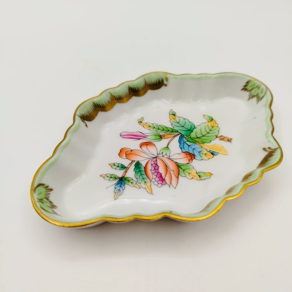 Пепельница (визитница) с экзотическим растительным декором, коллекция "Виктория", фарфор, роспись, золочение, Herend (Херенд), Венгрия, 1960-1980 гг.