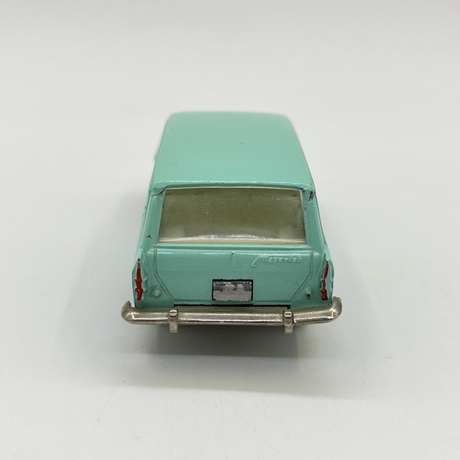 Масштабная модель автомобиля  "Москвич 427" в зеленом цвете, 1:43, модель А4, Саратовский завод «Тантал», металл, пластик, СССР, 1974-1978 гг.