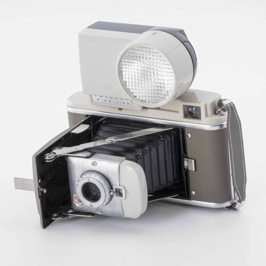 Фотоаппарат "Polaroid 80B land camera" в чемодане, Polaroid