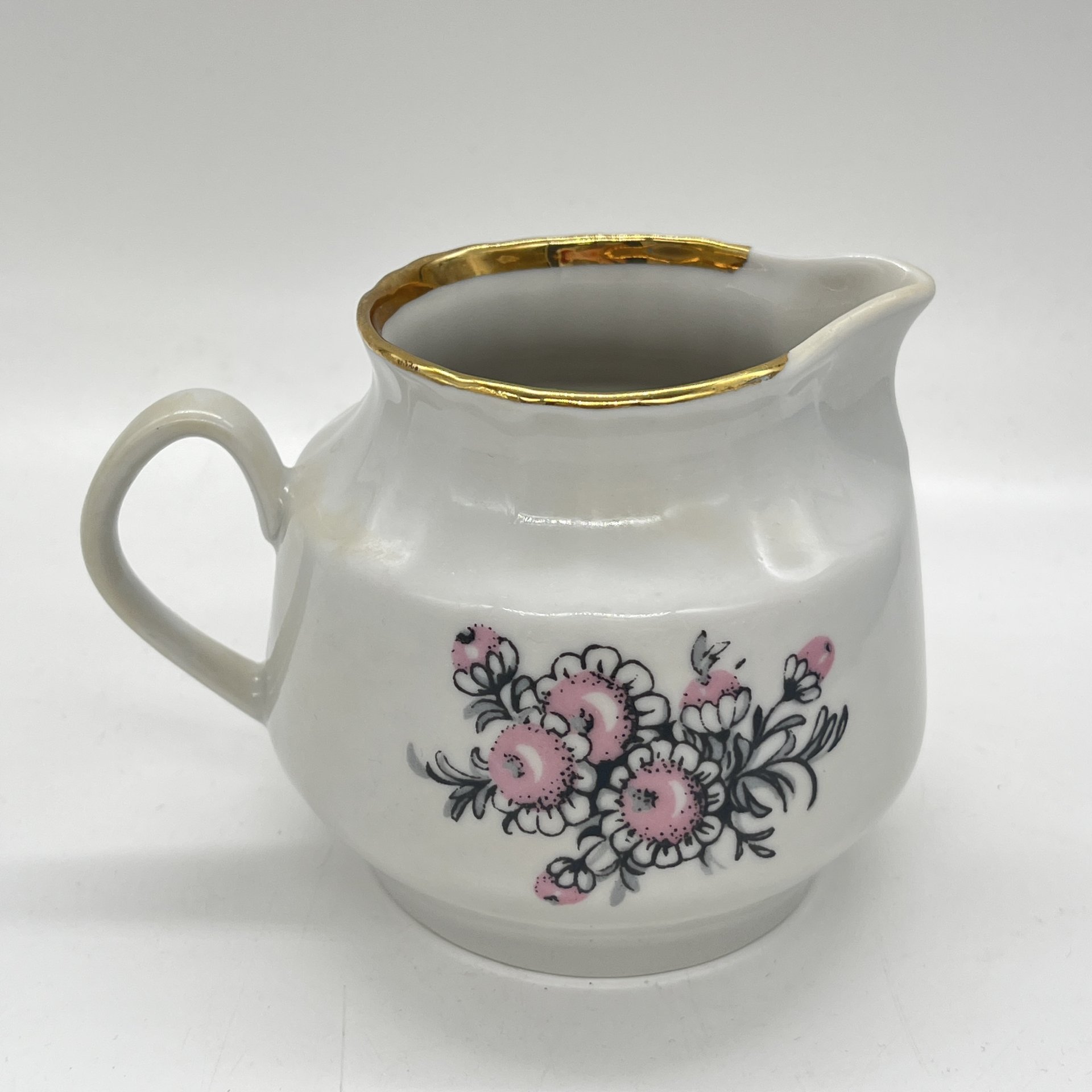 Молочник с цветочным декором, фарфор, золочение, деколь, Рижский фарфорово-фаянсовый завод, СССР, 1960-1980 гг.