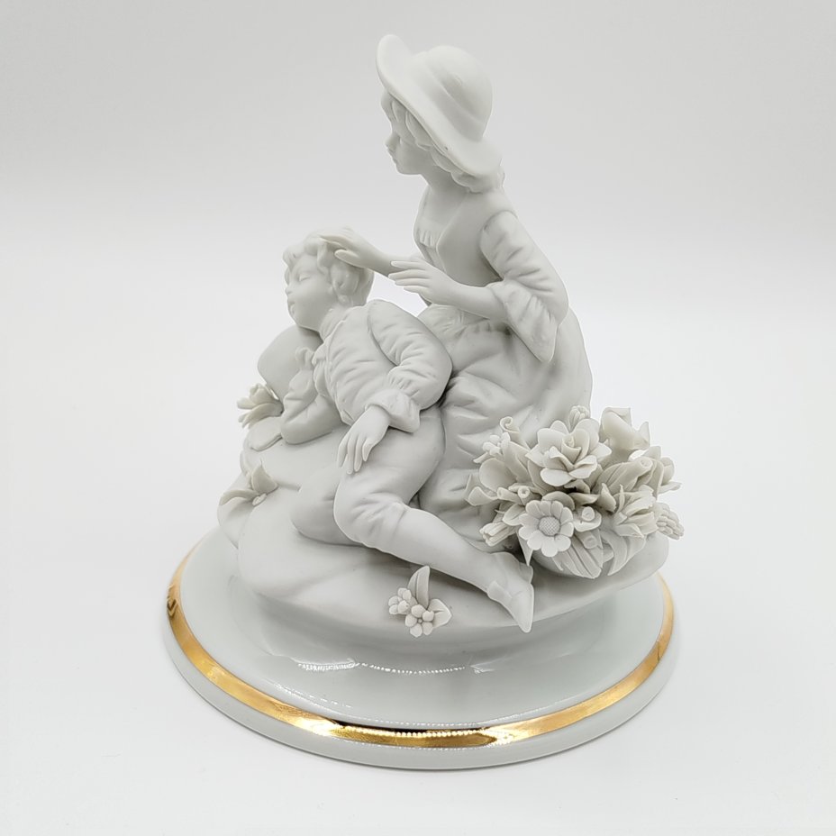 Статуэтка "Пасторальная сцена", мастерская Роберто Марколина (Porcellane Pausolino), Capodimonte (Каподимонте)