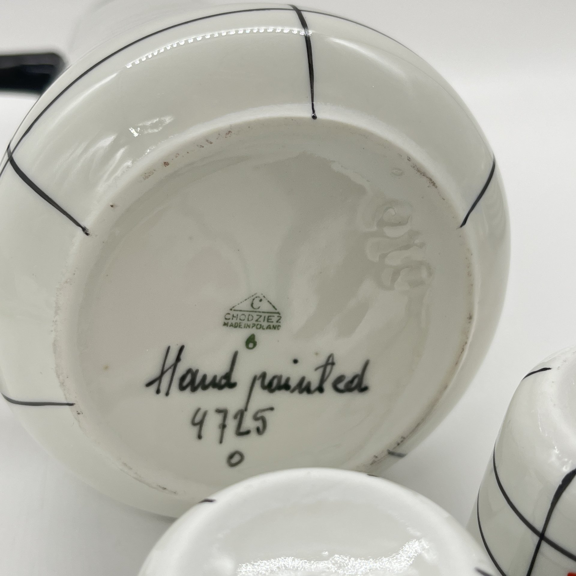 Кофейник и две чашки с геометрическим декором, автор Данута Душняк, фарфор, роспись, Chodziez, Польша, 1964-1980 гг.