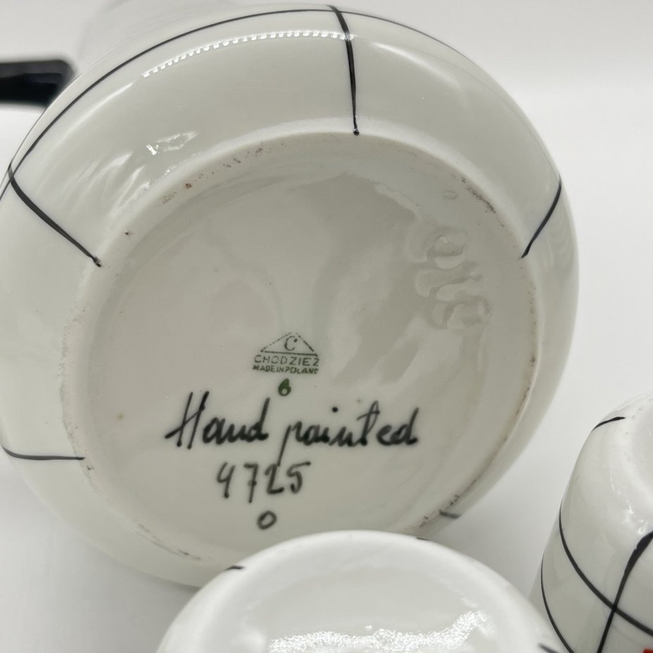 Кофейник и две чашки с геометрическим декором, автор Данута Душняк, фарфор, роспись, Chodziez, Польша, 1964-1980 гг.