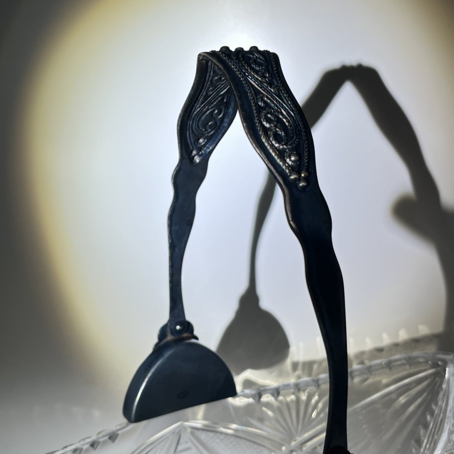 Салатник-ладья с металлической ручкой