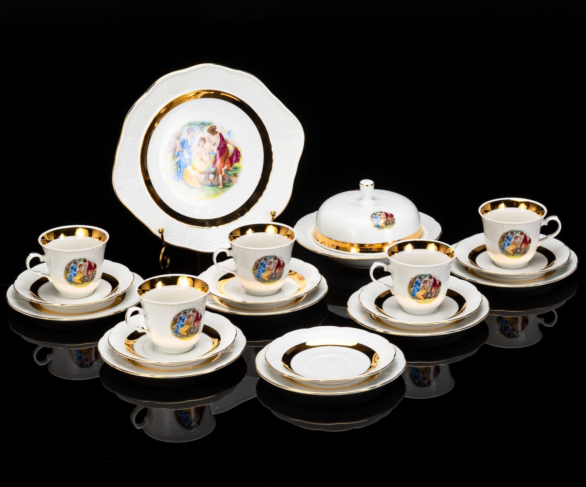 Набор чайный "Мадонна" на 5 персон (19 предметов), фарфор, деколь, золочение, Thun (Тун), Чехословакия, 1970-1990 гг.