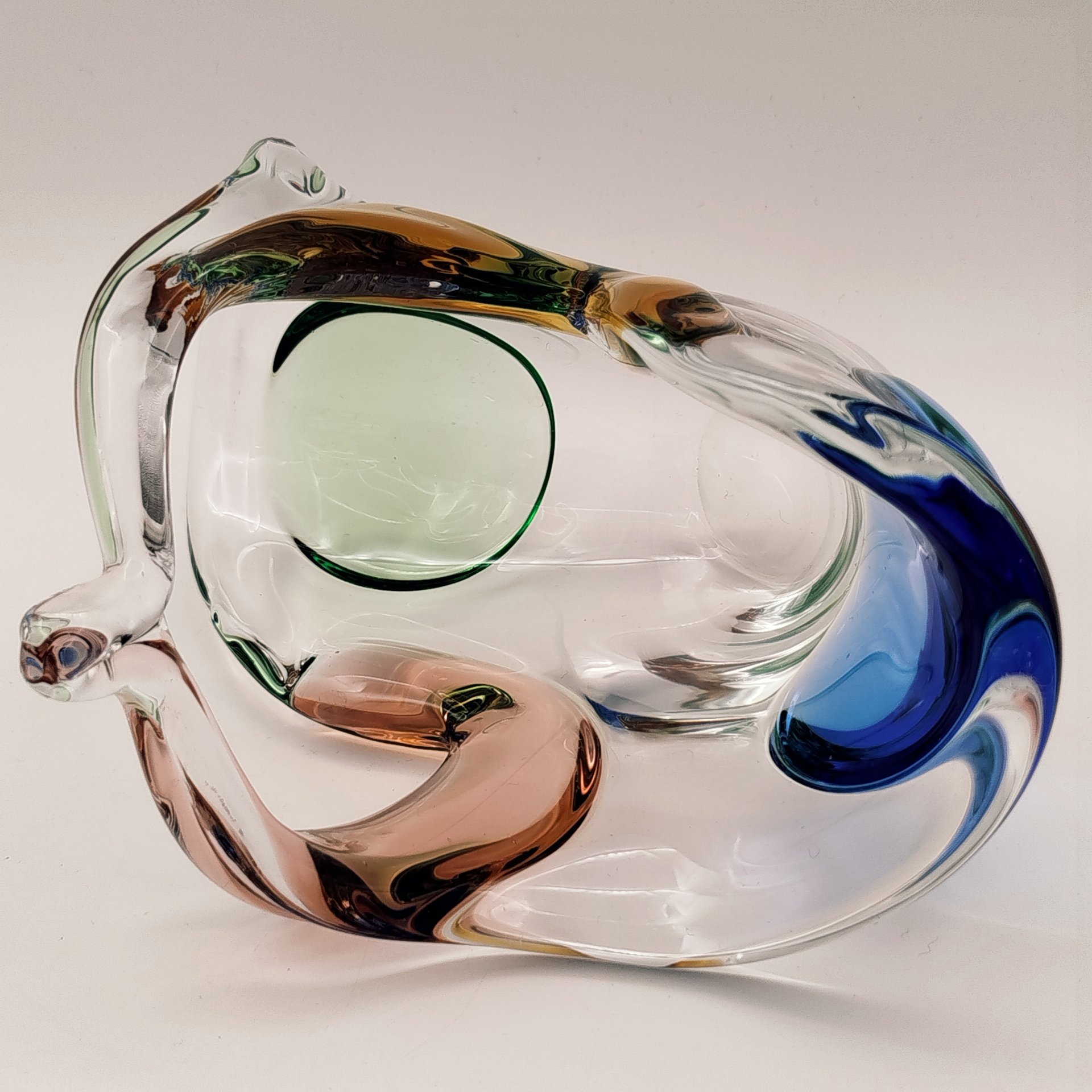 Конфетница из серии "Рапсодия", дизайнер Франтишек Земек (František Zemek), стекло, гутная техника, Mstisov Glassworks (Стекольный завод в Мстишов), Чехословакия, 1970-1990 гг.