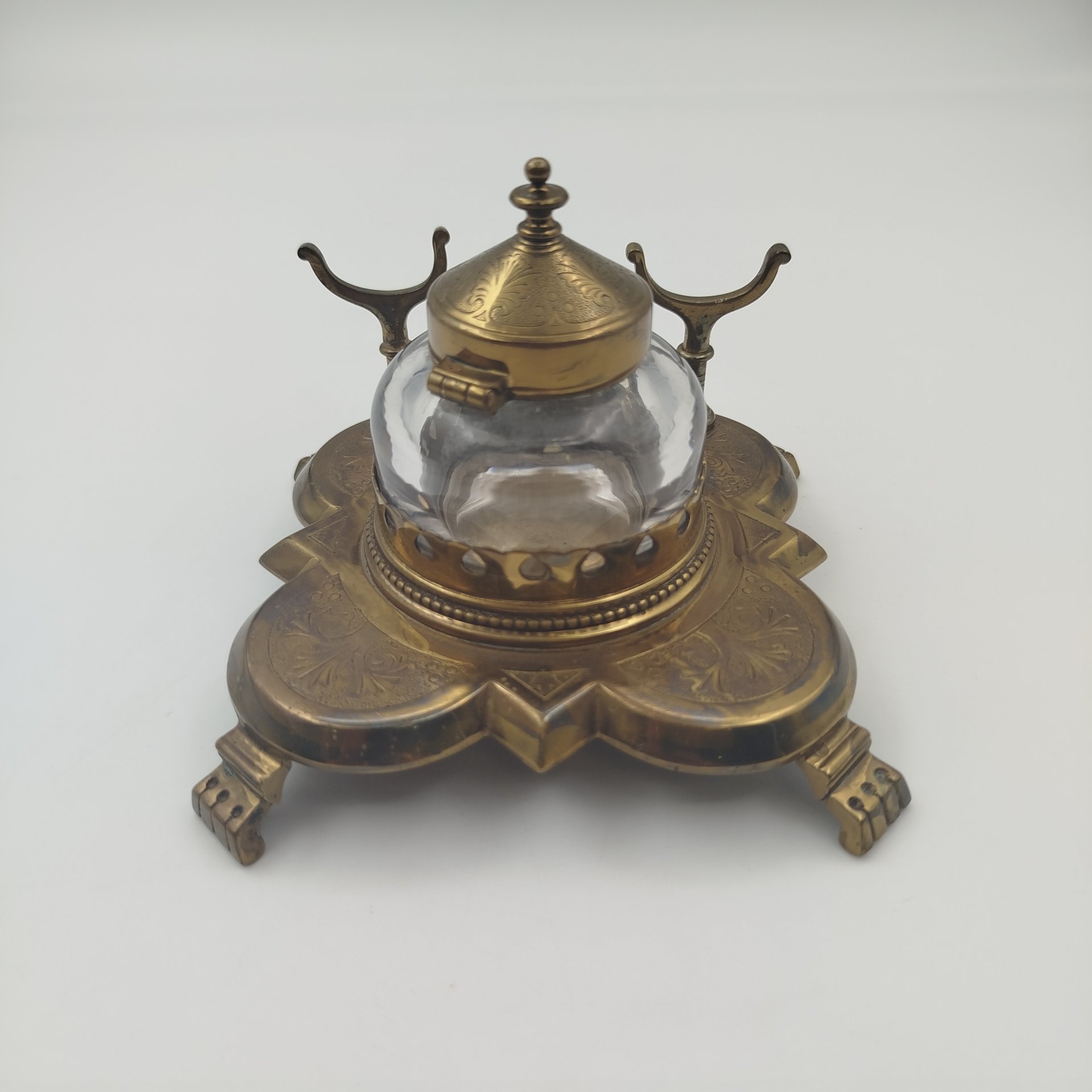 Чернильница в стиле модерн