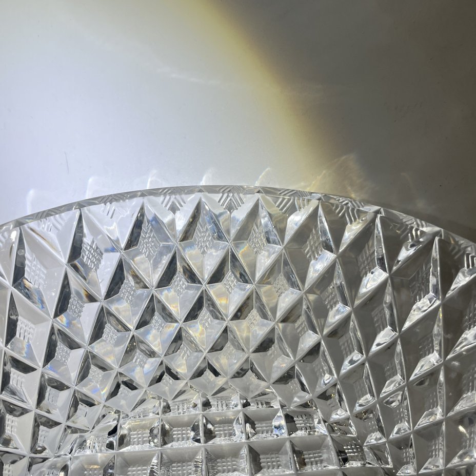 Фруктовница с геометрическим декором