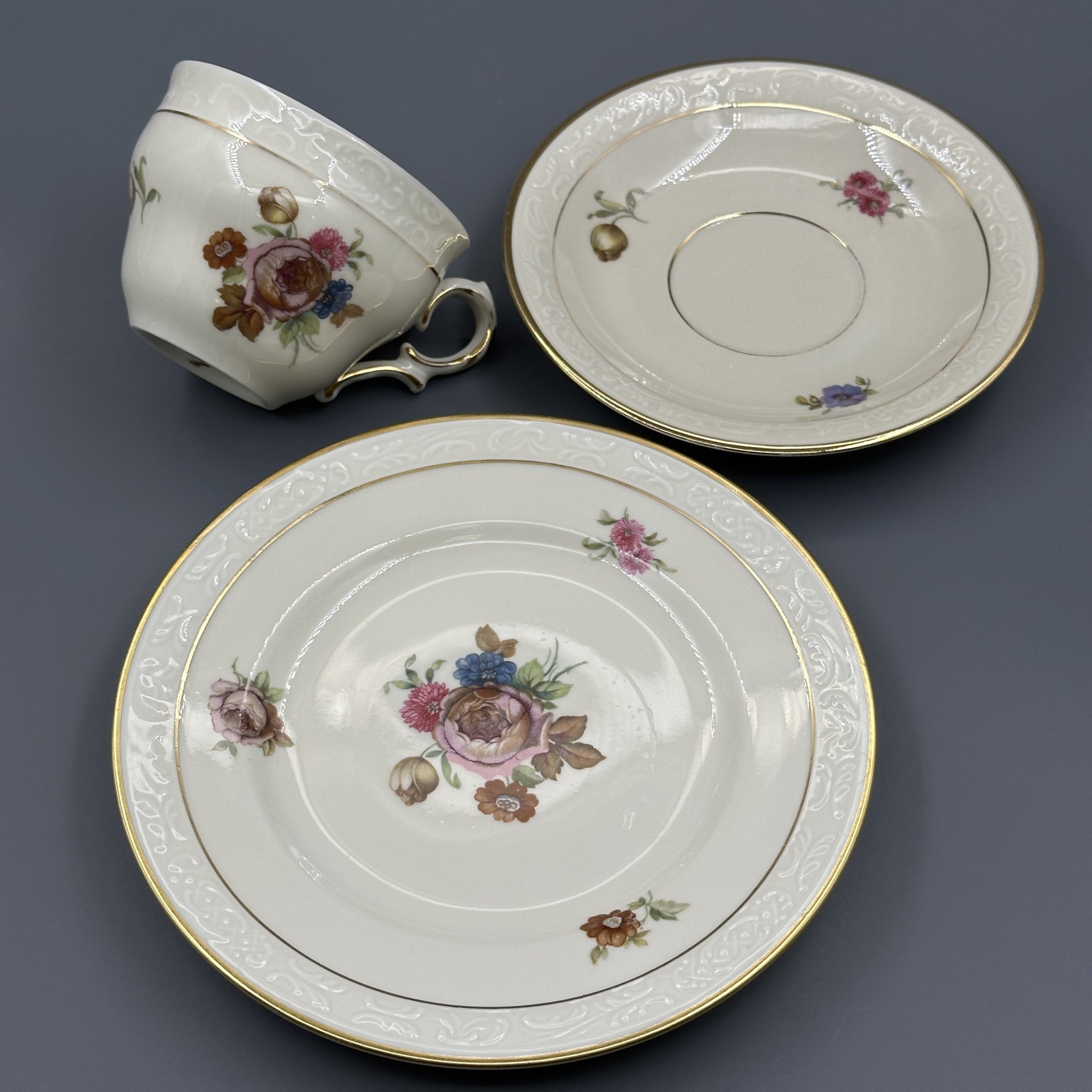 Трио чайное с цветочным декором, "Kjøbenhavns Porcellains Maleri"