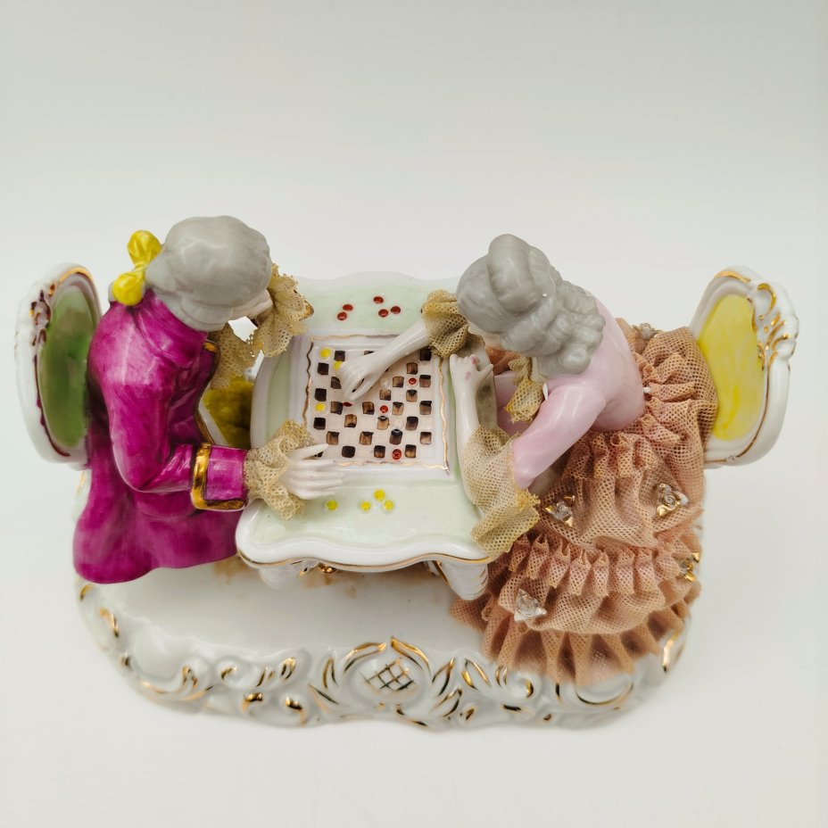 Статуэтка "Игра в шашки" ("Галантная сцена")