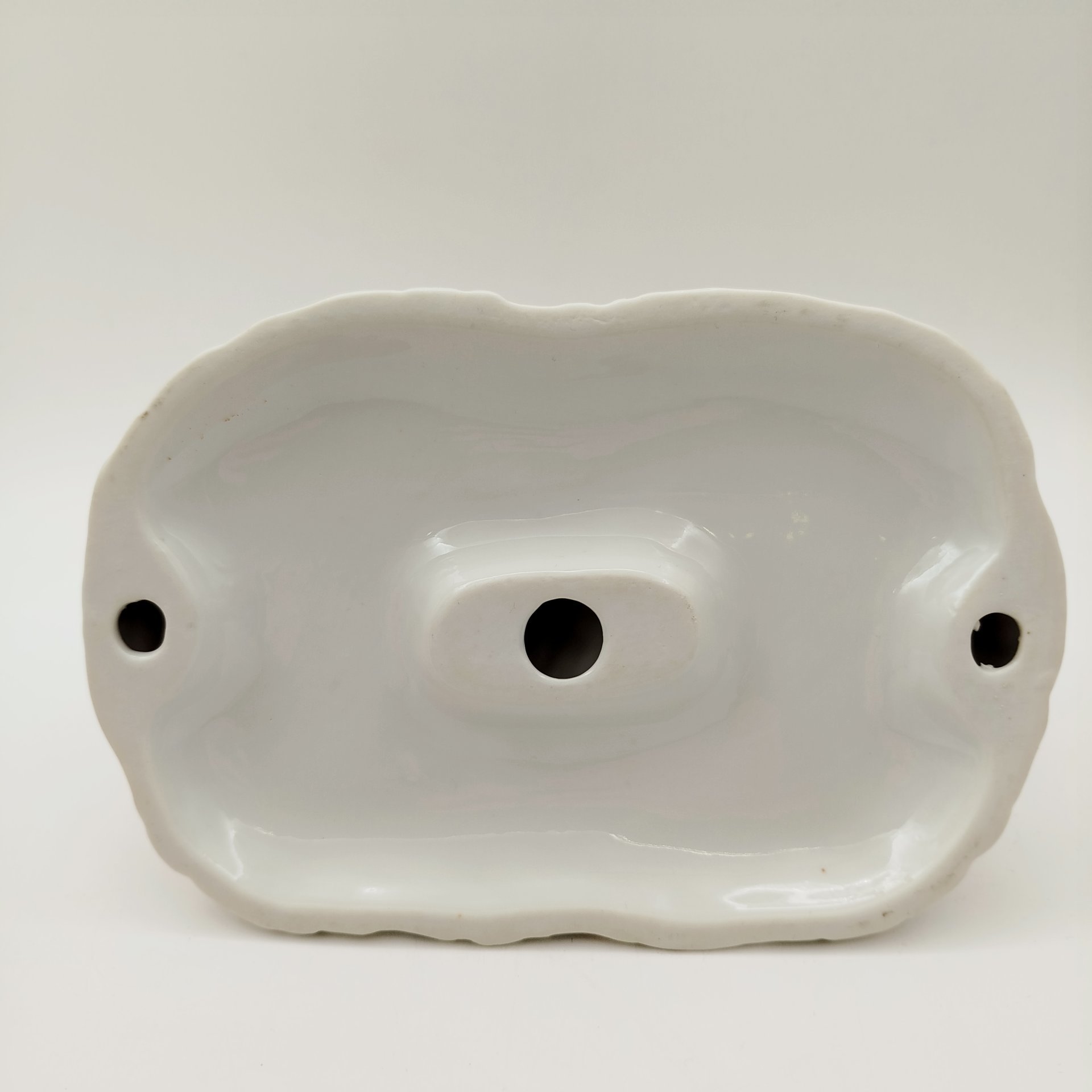 Статуэтка "Игра в шашки" ("Галантная сцена"), фарфор, кружевной фарфор, роспись, золочение, Европа, 1960-1980 гг.