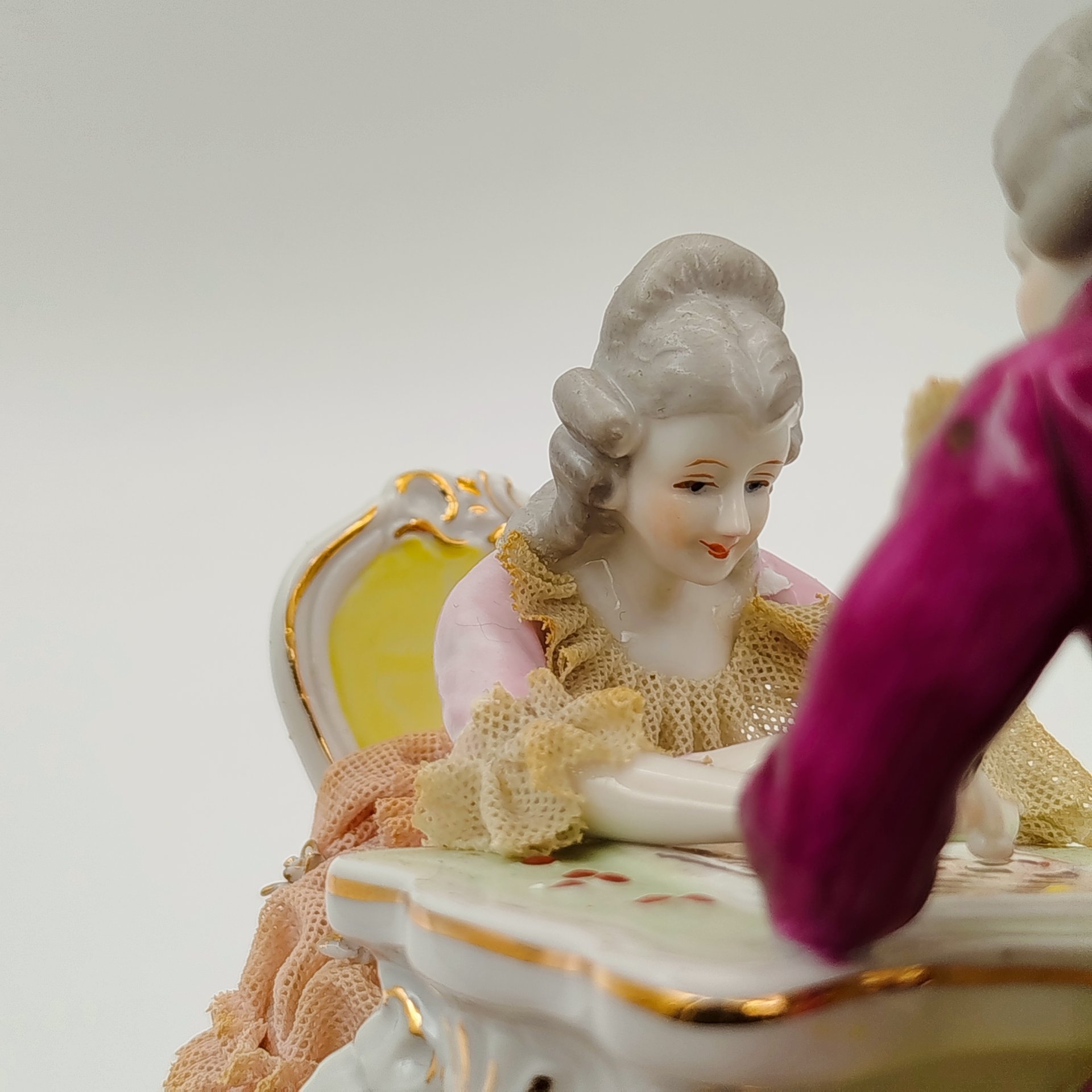 Статуэтка "Игра в шашки" ("Галантная сцена")