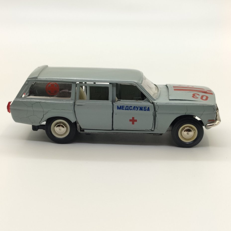 Модель автомобиля "Волга ГАЗ-24-02" (Медслужба)