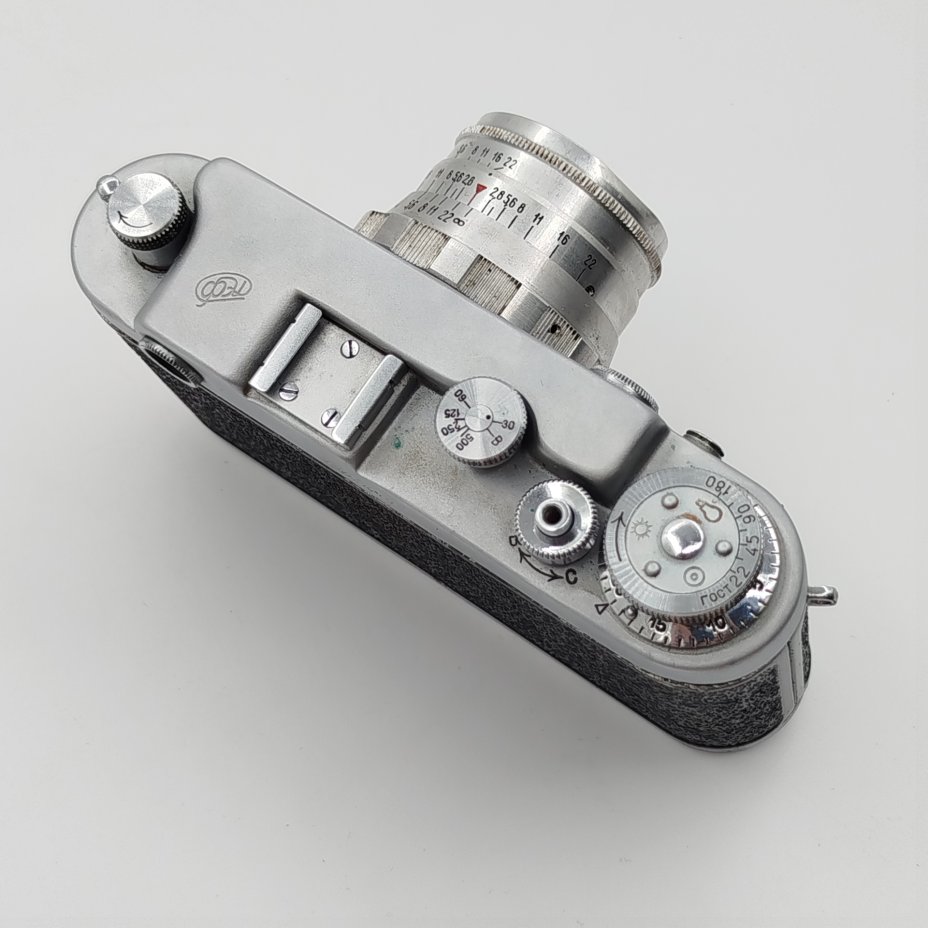 Фотоаппарат пленочный "ФЭД-2" с объективом "Индустар-26м" в оригинальном кофре, Харьковский машиностроительный завод им. Дзержинского (ФЭД)