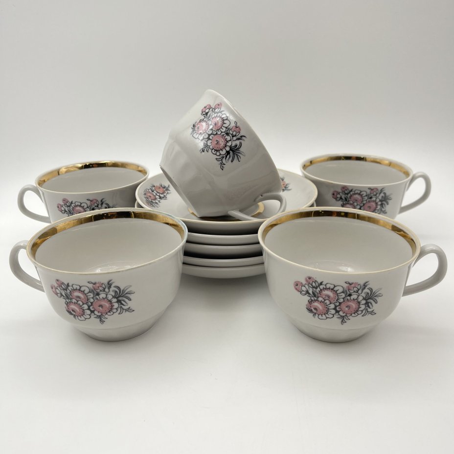 Набор из 5-ти чайных пар с цветочным декором, фарфор, деколь, золочение, Рижский фарфорово-фаянсовый завод, СССР, 1970-1980 гг.