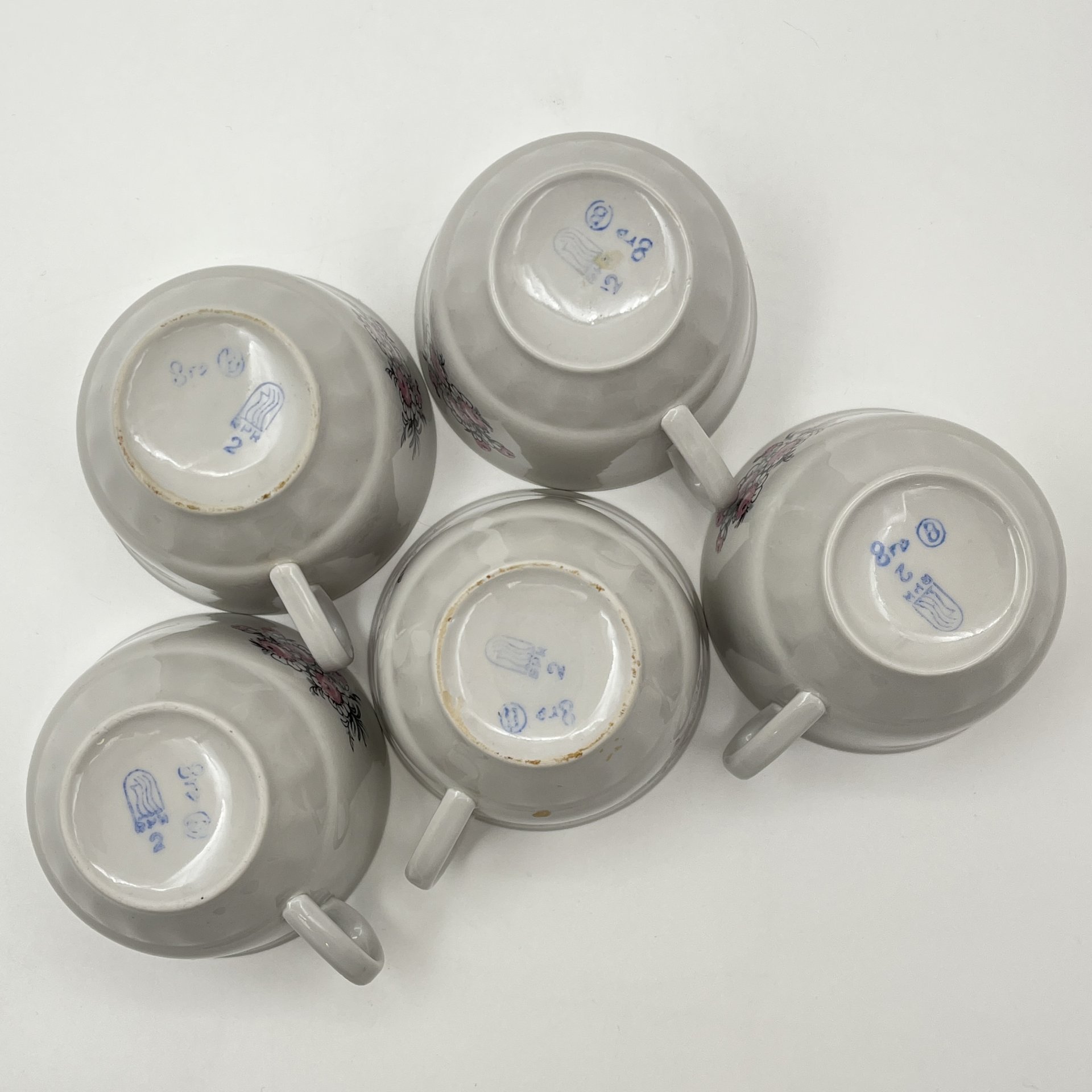 Набор из 5-ти чайных пар с цветочным декором, фарфор, деколь, золочение, Рижский фарфорово-фаянсовый завод, СССР, 1970-1980 гг.