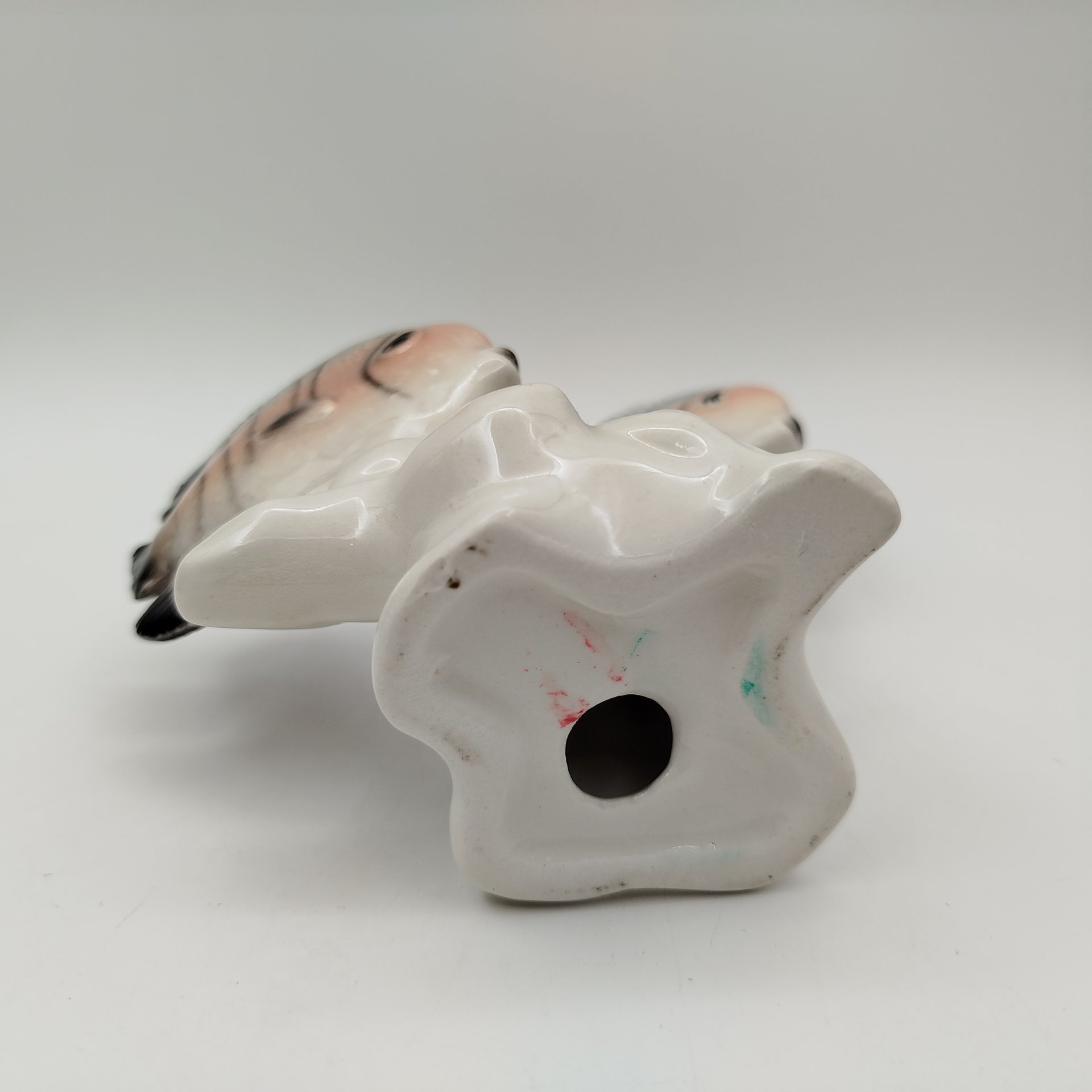 Статуэтка "Рыбки", фарфор, аэрография, Азия, 1980-2000 гг.