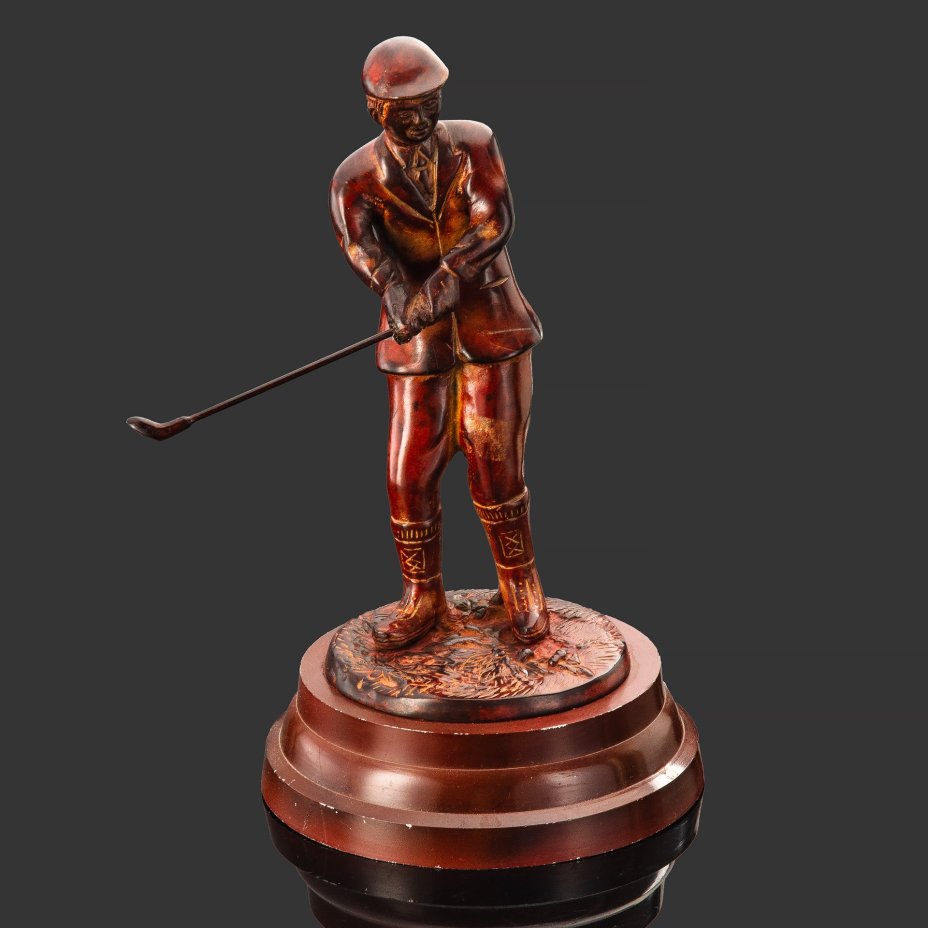 Скульптура "Гольфист" ("Игрок в гольф")