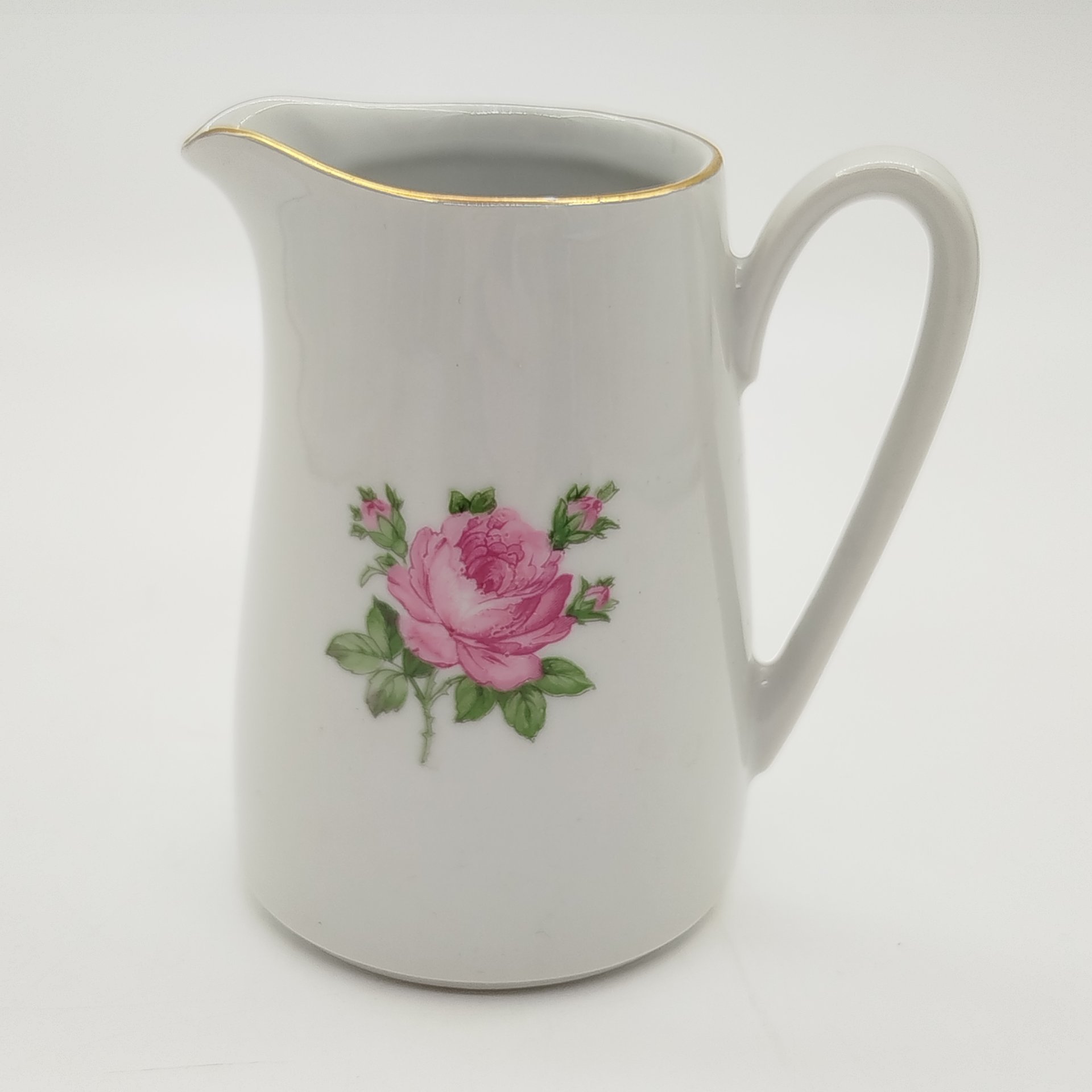 Молочник, украшенный изображением розы