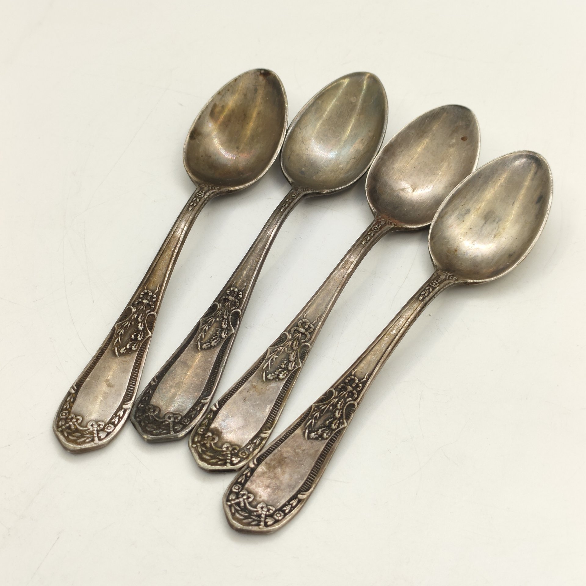 Набор чайных ложек на 4 персоны, мНЦ (медь-никель-цинк), Киевский завод столовых приборов и посуды им. Дзержинского (ЗiД, ЗиД), СССР, 1950-1960 гг.