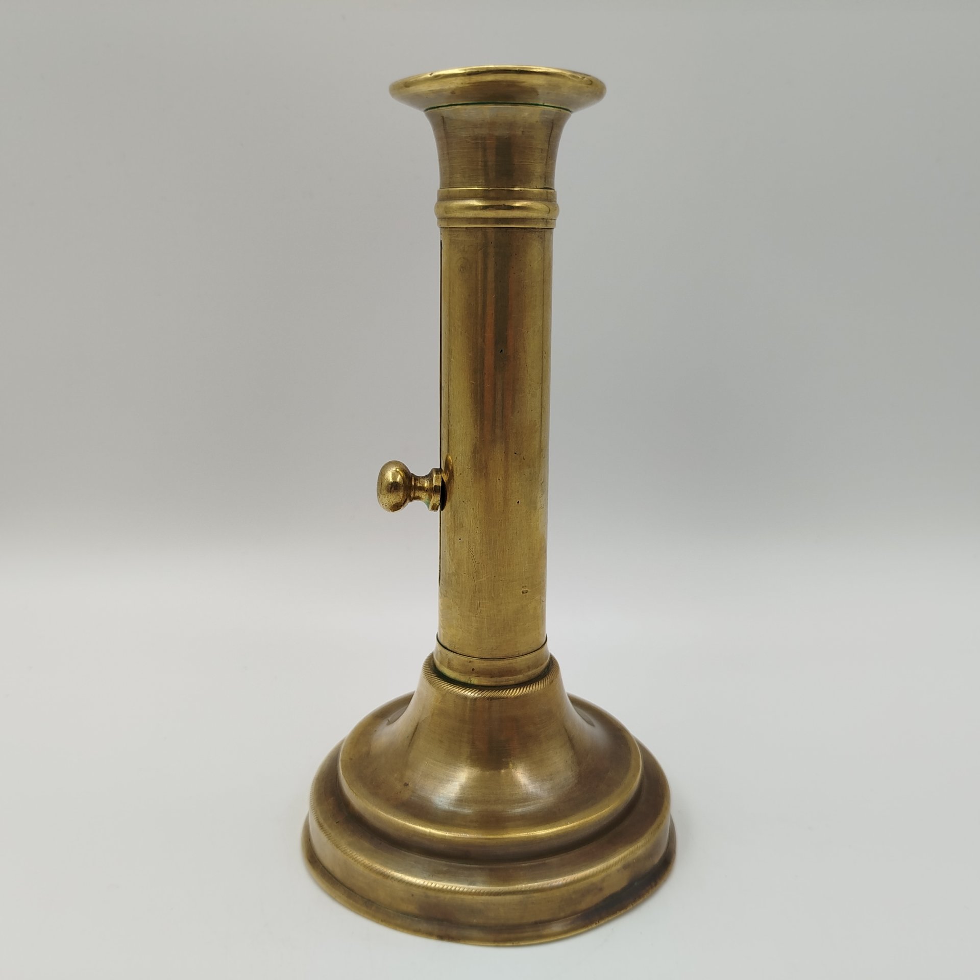 Подсвечник с подъемным механизмом, латунь, литье, Европа, 1950-1980 гг.
