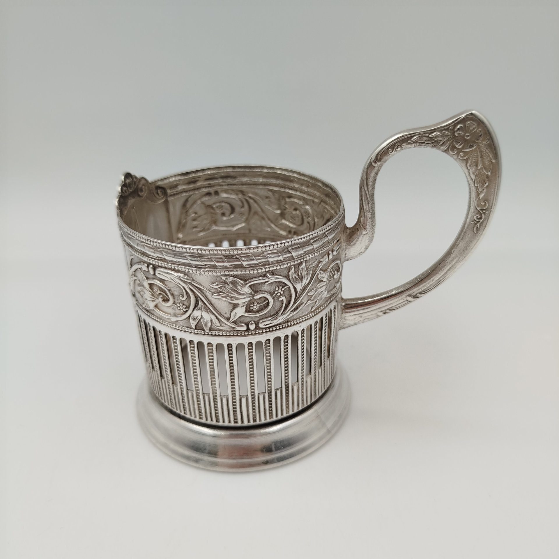 Подстаканник "Спасская башня", мНЦ (медь-никель-цинк), Кольчугинский завод цветных металлов, СССР, 1950-1980 гг.