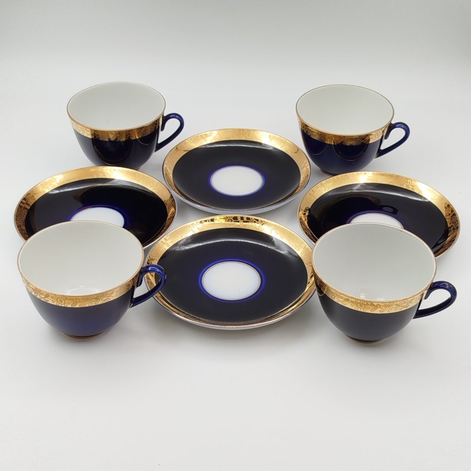 Набор чайных пар с растительным орнаментом на 4 персоны, фарфор, крытье кобальтом, золочение, Ленинградский фарфоровый завод (ЛФЗ), СССР, 1970-1980 гг.