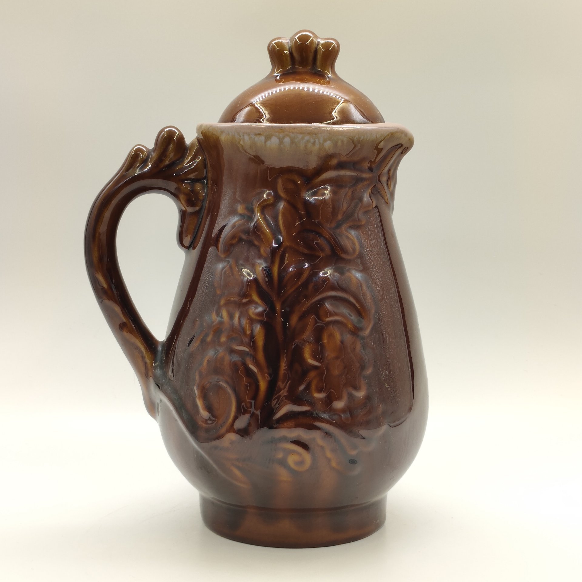 Кувшин с рельефным цветочным декором, керамика, глазурь, Кучинский керамический завод (ККЗ), СССР, 1970-1990 гг., Кучинский керамический завод (ККЗ)