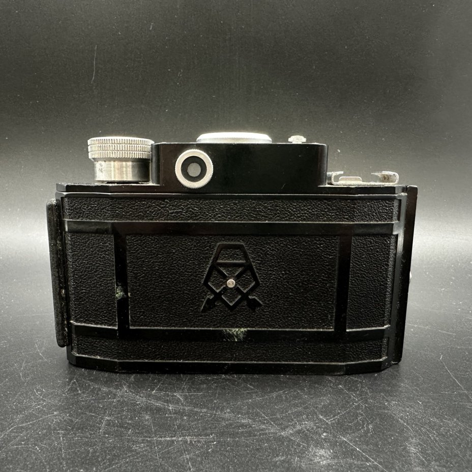 Фотоаппарат "Смена-2" в оригинальном кофре, Государственный оптико-механический завод имени ОГПУ (ГОМЗ)