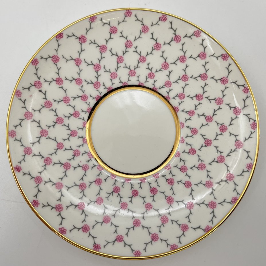 Кофейная пара "Розовая сетка", форма "Майская", автор формы Э.М. Криммер, автор рисунка Л.С. Лобанкова