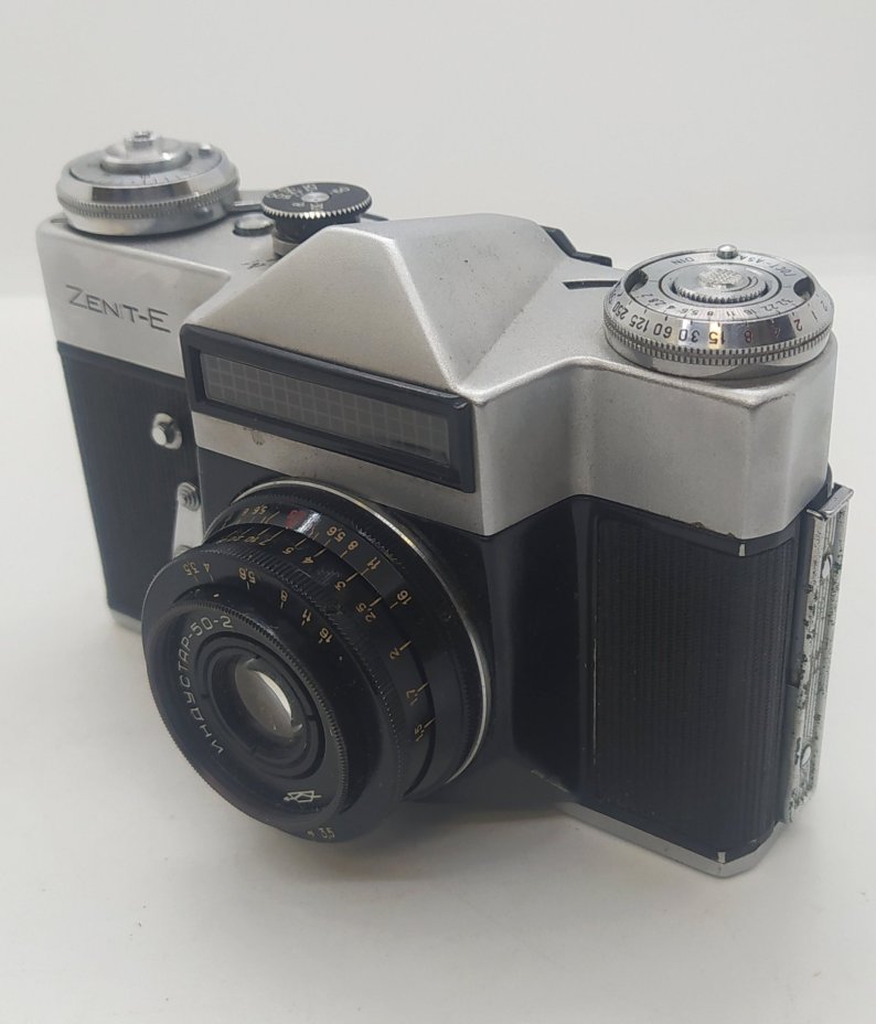 Фотоаппарат плёночный "Зенит-Е" с объективом "Индустар-50-2" в оригинальном кофре, металл, пластик, кожа, стекло, Красногорский механический завод (КМЗ)