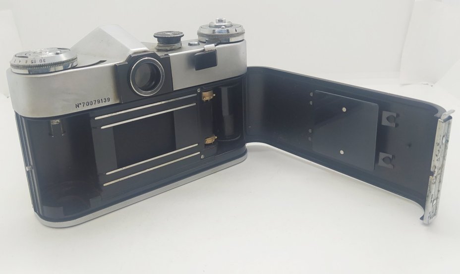 Фотоаппарат плёночный "Зенит-Е" с объективом "Индустар-50-2" в оригинальном кофре, металл, пластик, кожа, стекло, Красногорский механический завод (КМЗ)