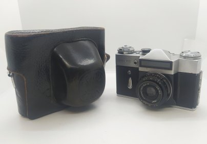 Фотоаппарат плёночный "Зенит-Е" с объективом "Индустар-50-2" в оригинальном кофре, металл, пластик, кожа, стекло, Красногорский механический завод (КМЗ), СССР, 1970 г., Красногорский механический завод (КМЗ)
