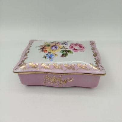 Шкатулка прямоугольной формы, с цветочным декором, фарфор, деколь, крытье, золочение, Martinroda Friedrich Eger & Co. (PM), Германия, 1970-1990 гг.