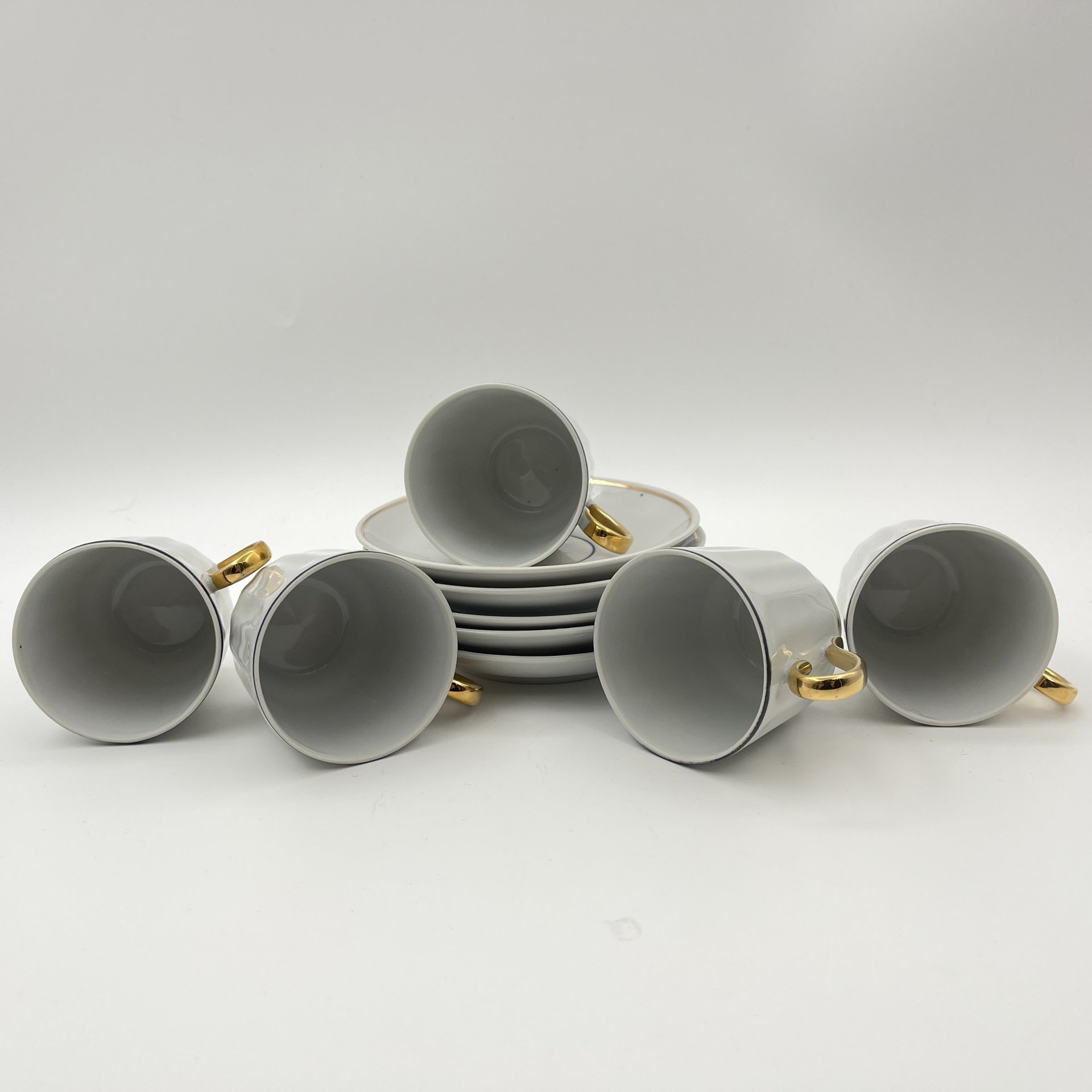 Набор из 5-ти кофейный пар, украшенных лаконичным декором, фарфор, золочение, Барановский фарфоровый завод, СССР, 1970-1990 гг.