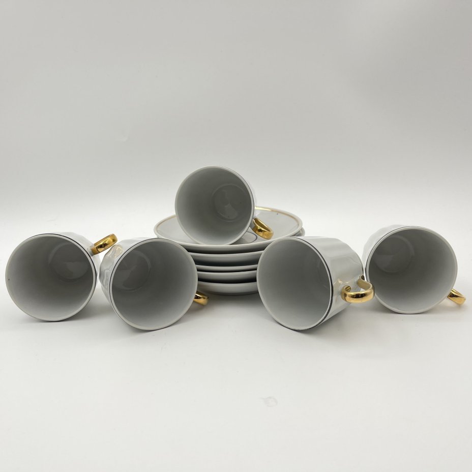 Набор из 5-ти кофейный пар, украшенных лаконичным декором, фарфор, золочение, Барановский фарфоровый завод, СССР, 1970-1990 гг.
