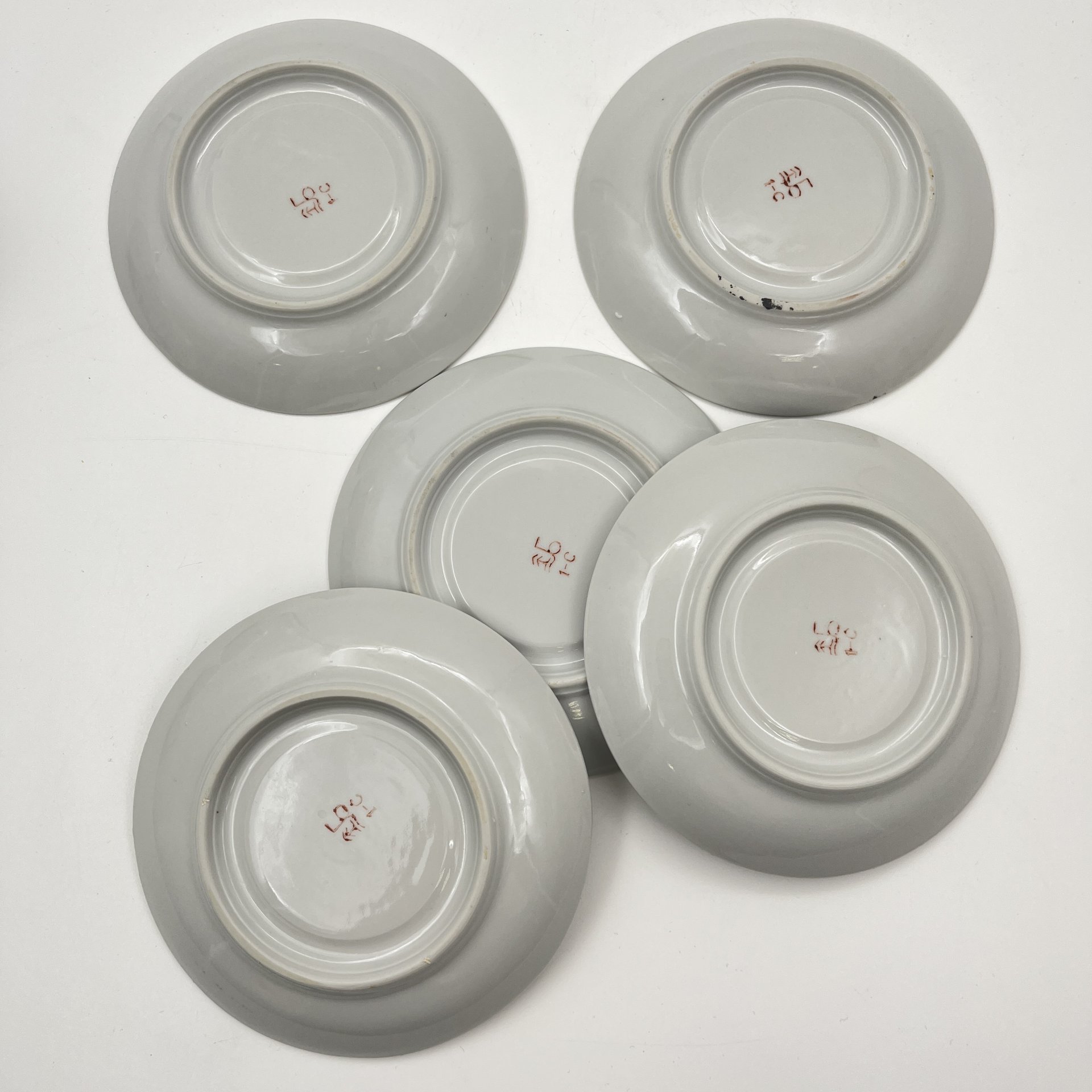 Набор из 5-ти кофейный пар, украшенных лаконичным декором, фарфор, золочение, Барановский фарфоровый завод, СССР, 1970-1990 гг.