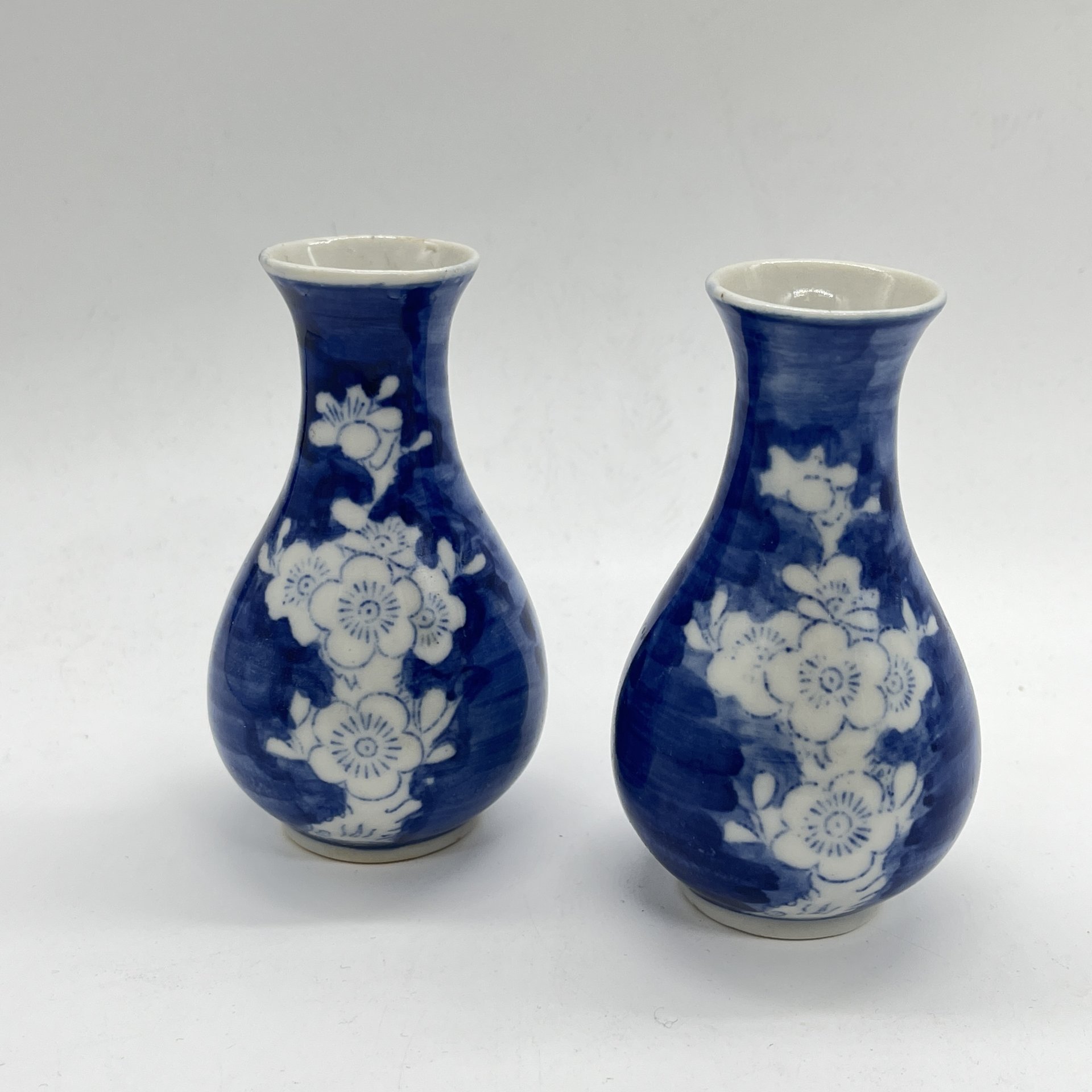 Парные вазочки с расписным цветочным декором, фарфор, роспись, Объединение «Гжель», СССР, 1970-1980 гг.