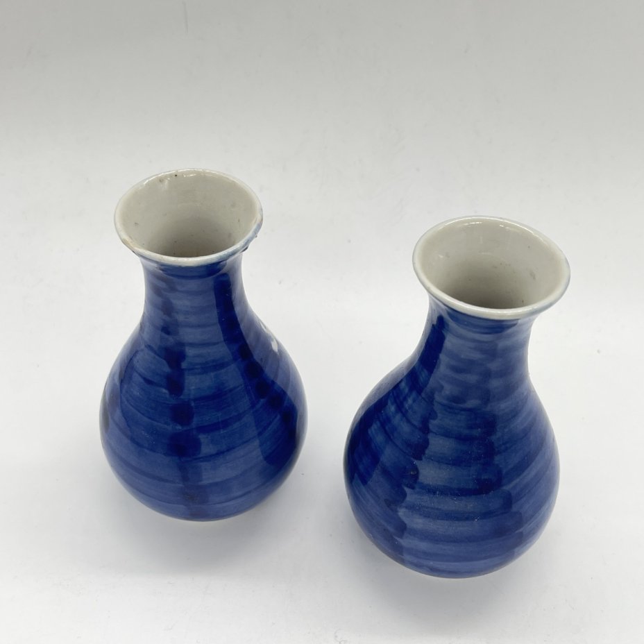 Парные вазочки с расписным цветочным декором