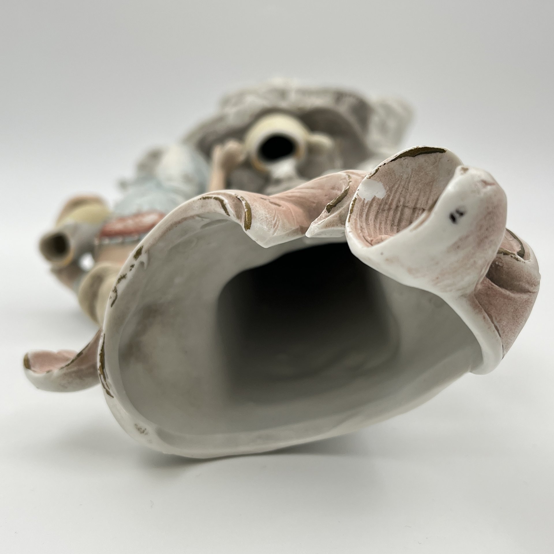 Статуэтка (ваза) "Девочка у фонтана", бисквит, роспись, золочение, Carl Schneiders Erben, Германия, 1880-1900 гг.