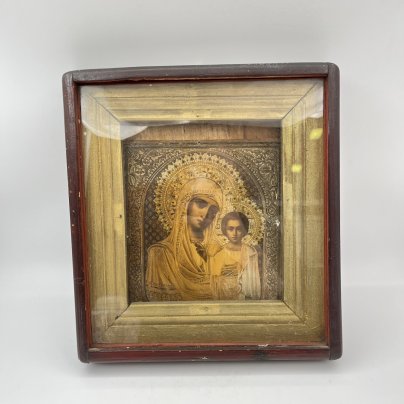 Икона в киоте "Образ Богородицы Казанской", дерево, хромолитография, стекло, Российская империя, 1900-1915 гг.