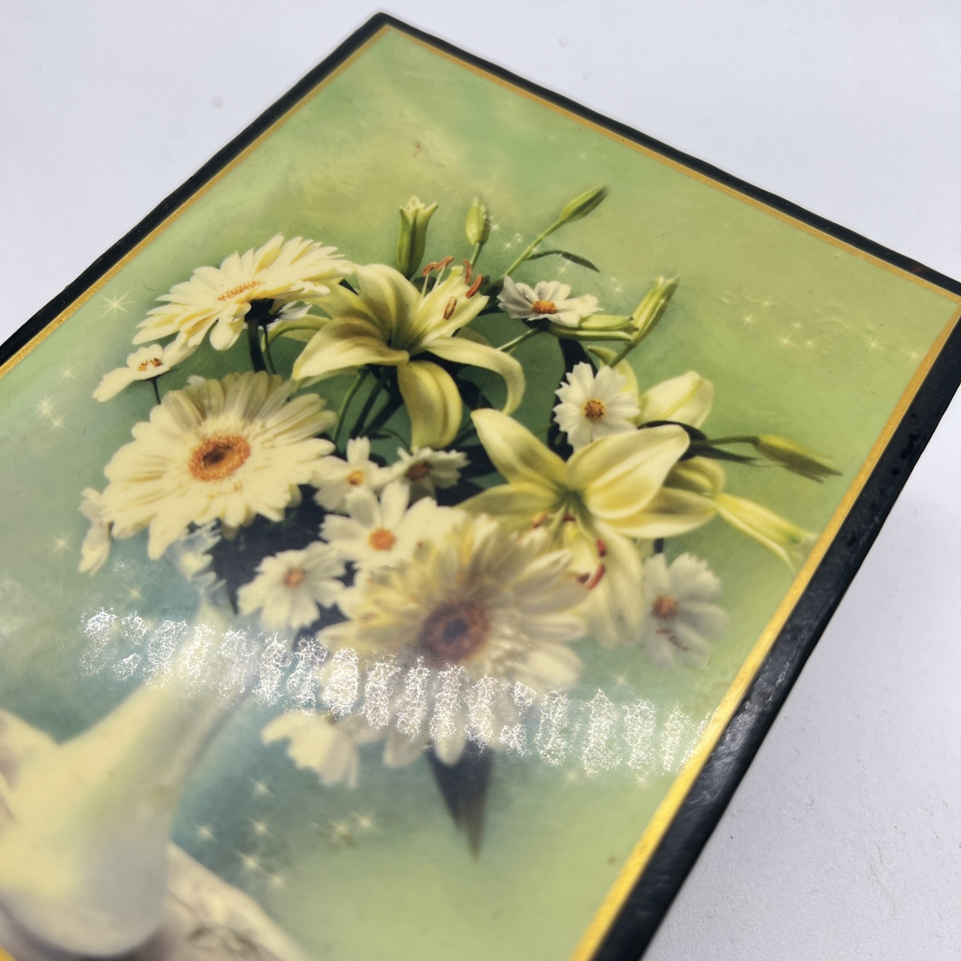 Лаковая шкатулка "Цветы", папье-маше, деколь, Россия, 2000-2015 гг.